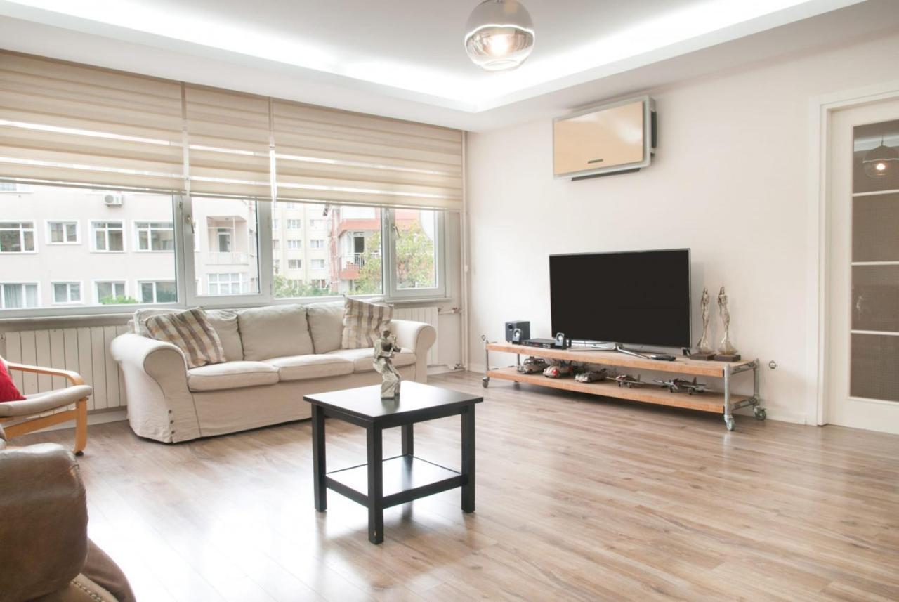 Central And Vibrant Flat With Balcony In Besiktas Κωνσταντινούπολη Εξωτερικό φωτογραφία